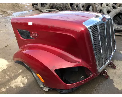 Peterbilt 579 Hood