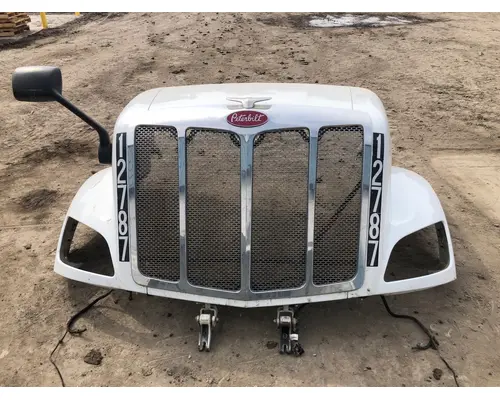 Peterbilt 579 Hood