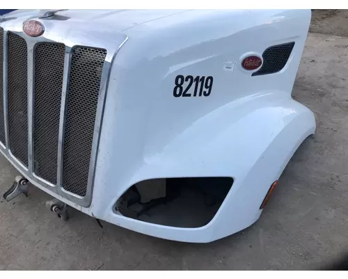 Peterbilt 579 Hood