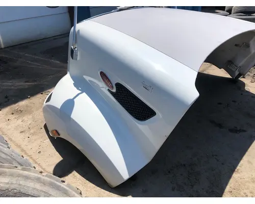 Peterbilt 579 Hood