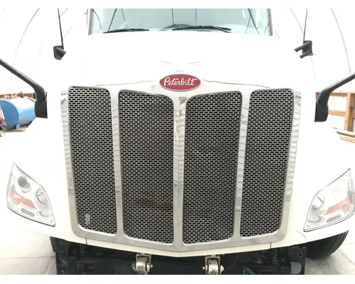 Peterbilt 579 Hood