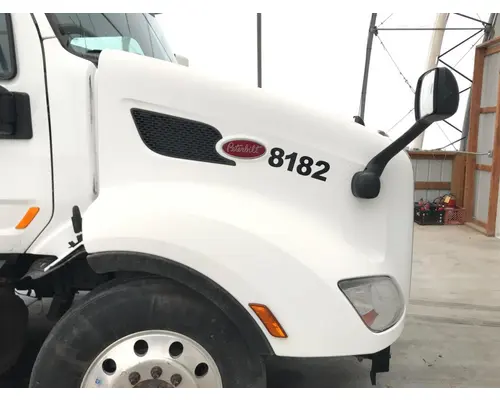 Peterbilt 579 Hood