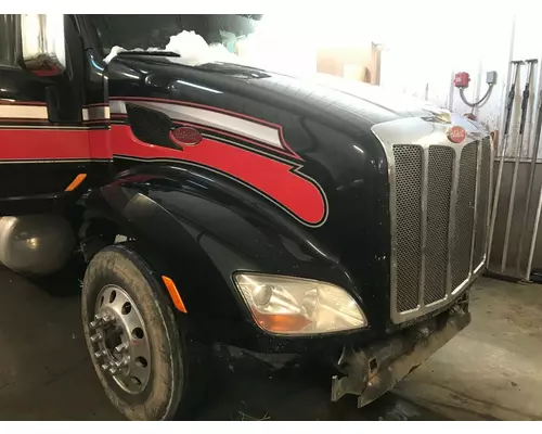 Peterbilt 579 Hood