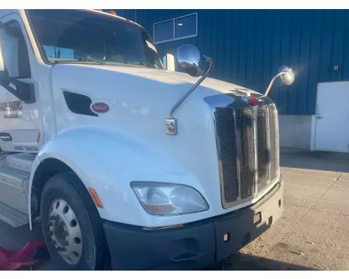 Peterbilt 579 Hood