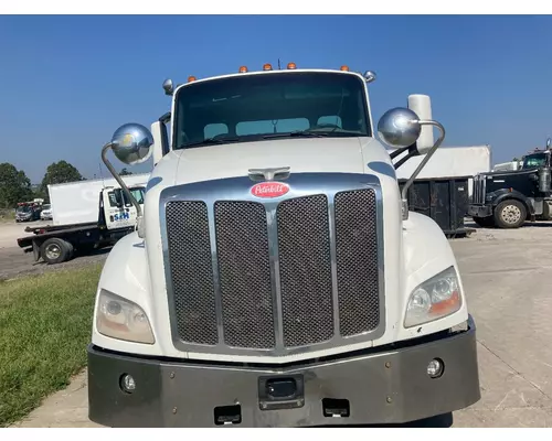 Peterbilt 579 Hood