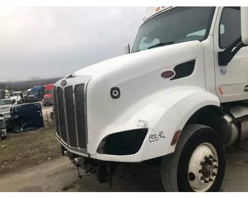 Peterbilt 579 Hood