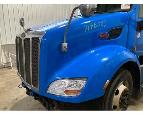 Peterbilt 579 Hood