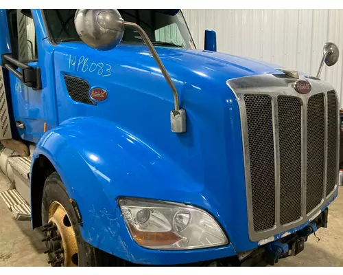 Peterbilt 579 Hood