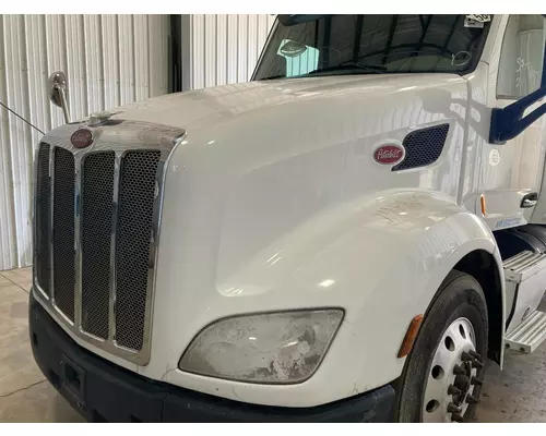 Peterbilt 579 Hood