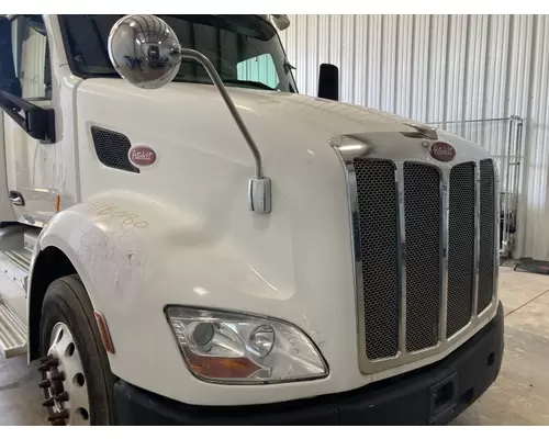 Peterbilt 579 Hood