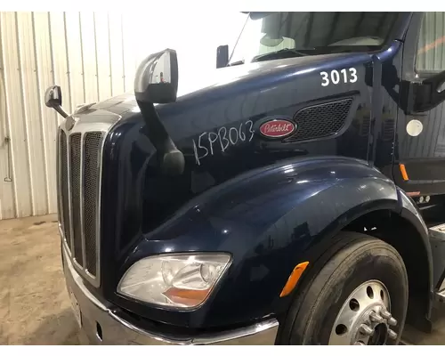 Peterbilt 579 Hood