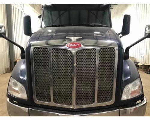 Peterbilt 579 Hood