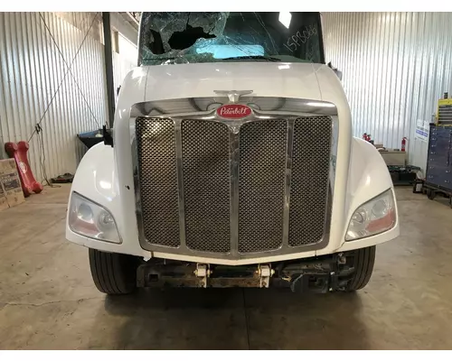 Peterbilt 579 Hood