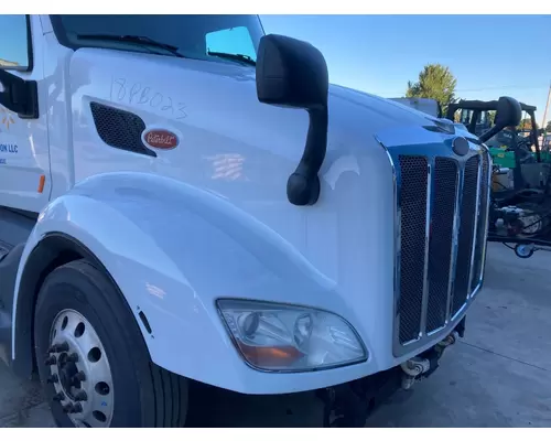 Peterbilt 579 Hood