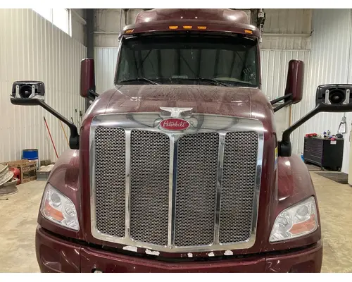 Peterbilt 579 Hood