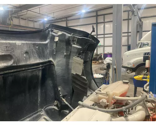 Peterbilt 579 Hood
