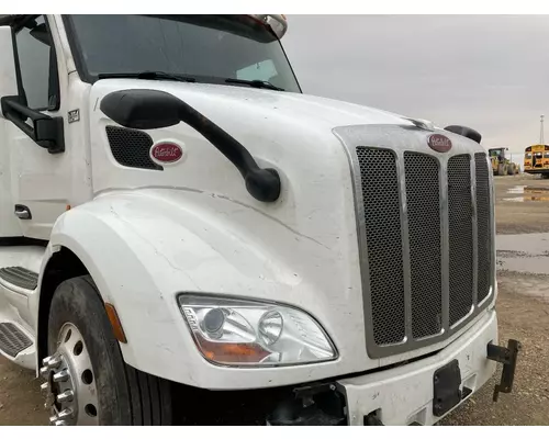 Peterbilt 579 Hood