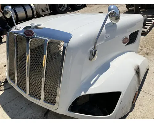 Peterbilt 579 Hood