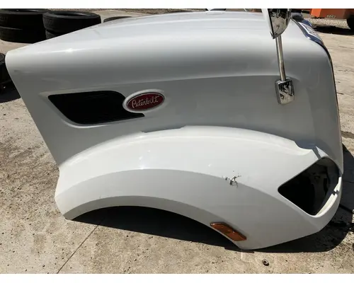 Peterbilt 579 Hood