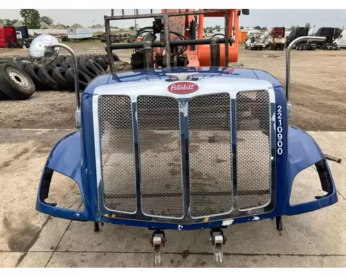 Peterbilt 579 Hood
