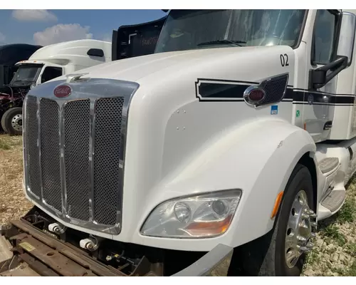 Peterbilt 579 Hood