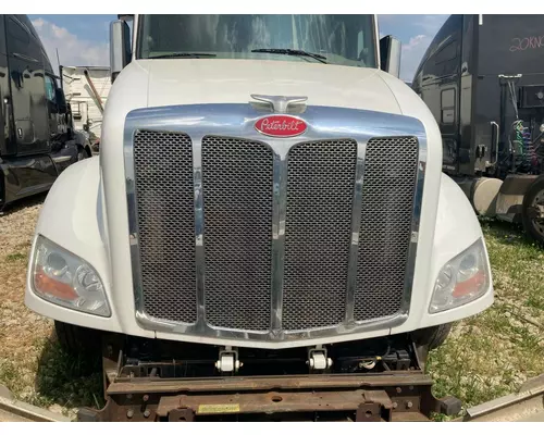 Peterbilt 579 Hood