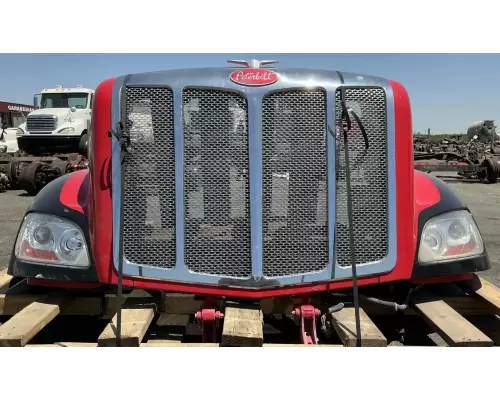 Peterbilt 579 Hood