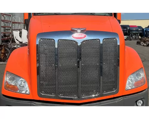 Hood PETERBILT 579 High Mountain Horsepower