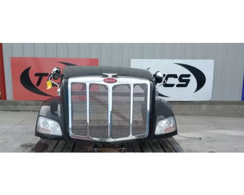 Peterbilt 579 Hood