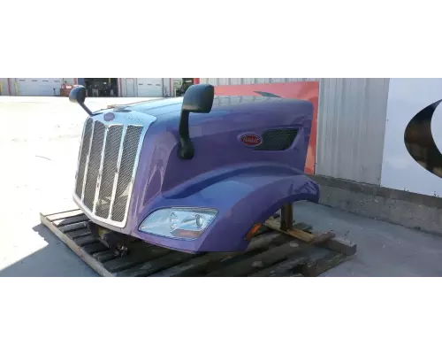 Peterbilt 579 Hood