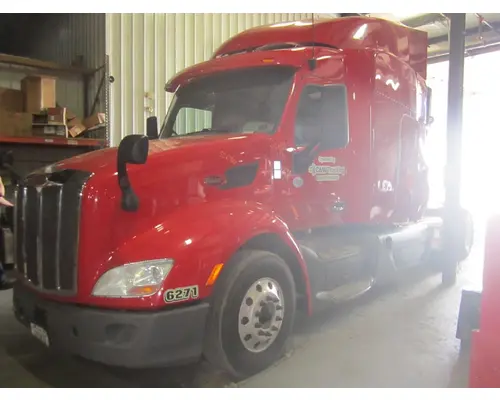 Hood PETERBILT 579 Lund Truck Parts