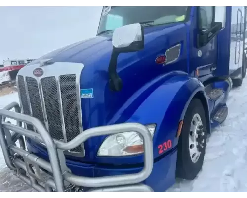 Peterbilt 579 Hood