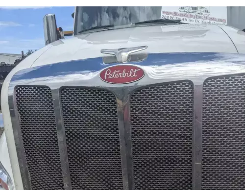 Peterbilt 579 Hood