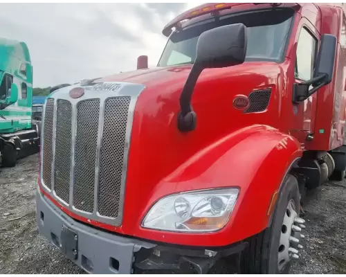 Peterbilt 579 Hood