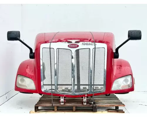 Peterbilt 579 Hood