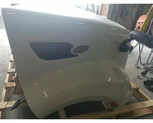 Peterbilt 579 Hood