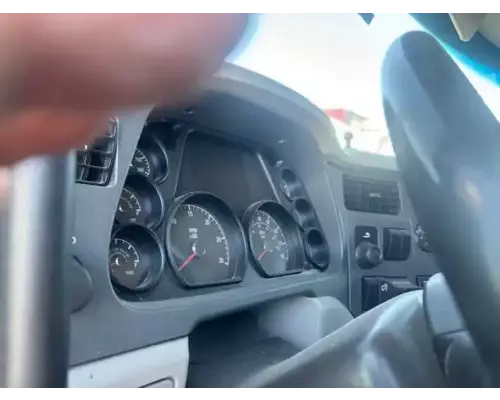 Peterbilt 579 Instrument Cluster