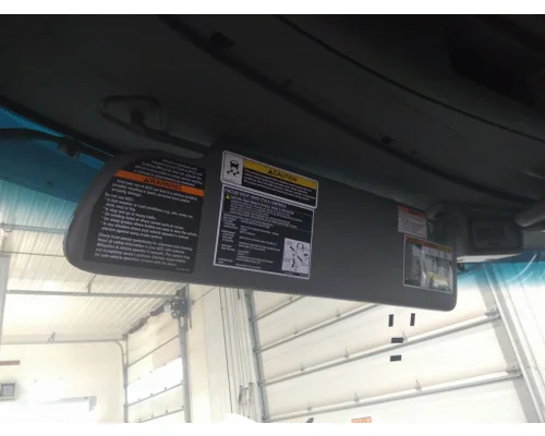 Interior Sun Visor PETERBILT 579 LKQ Thompson Motors - Wykoff