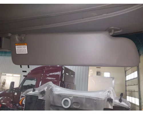 Interior Sun Visor PETERBILT 579 LKQ Thompson Motors - Wykoff