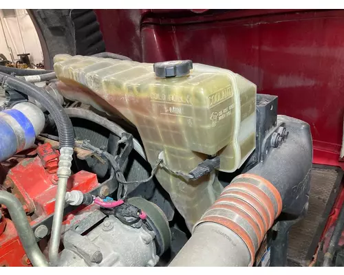 Peterbilt 579 Radiator Overflow Bottle  Surge Tank