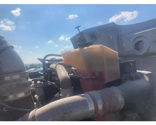 Peterbilt 579 Radiator Overflow Bottle  Surge Tank