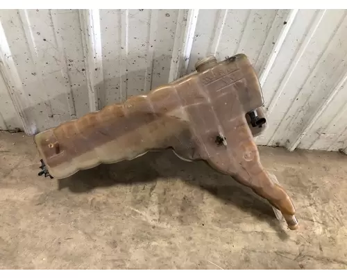 Peterbilt 579 Radiator Overflow Bottle  Surge Tank