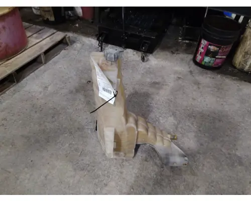 Radiator Overflow Bottle PETERBILT 579 LKQ Thompson Motors - Wykoff