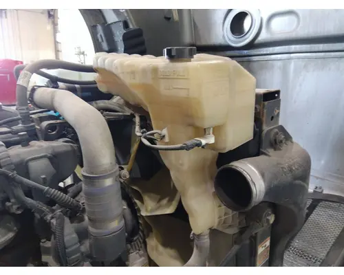 Radiator Overflow Bottle PETERBILT 579 LKQ Thompson Motors - Wykoff