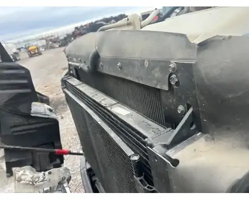 Peterbilt 579 Radiator