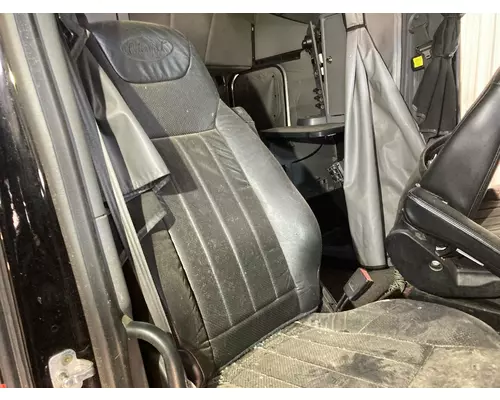 Peterbilt 579 Seat (Air Ride Seat)
