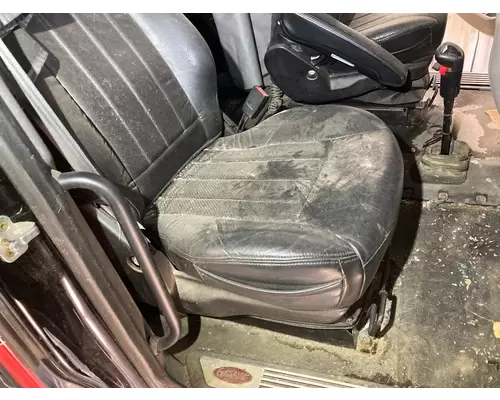 Peterbilt 579 Seat (Air Ride Seat)
