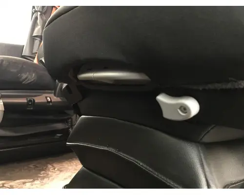 Peterbilt 579 Seat (Air Ride Seat)