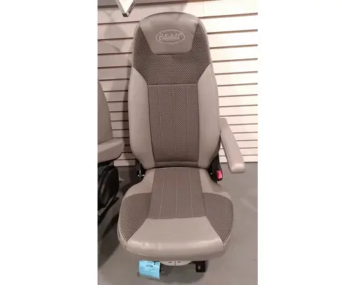 Seat, Front PETERBILT 579 High Mountain Horsepower