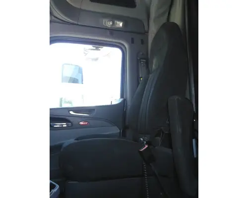 Seat, Front PETERBILT 579 LKQ Evans Heavy Truck Parts